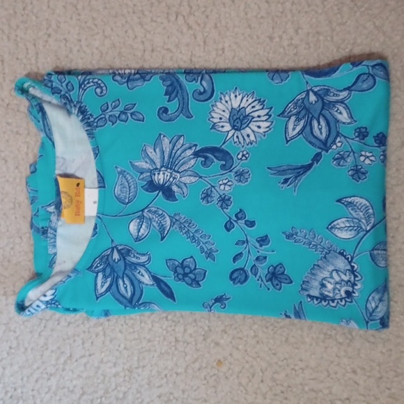 Ruby Rd. Floral 3/4 Sleeve Top - Picture 15 of 15